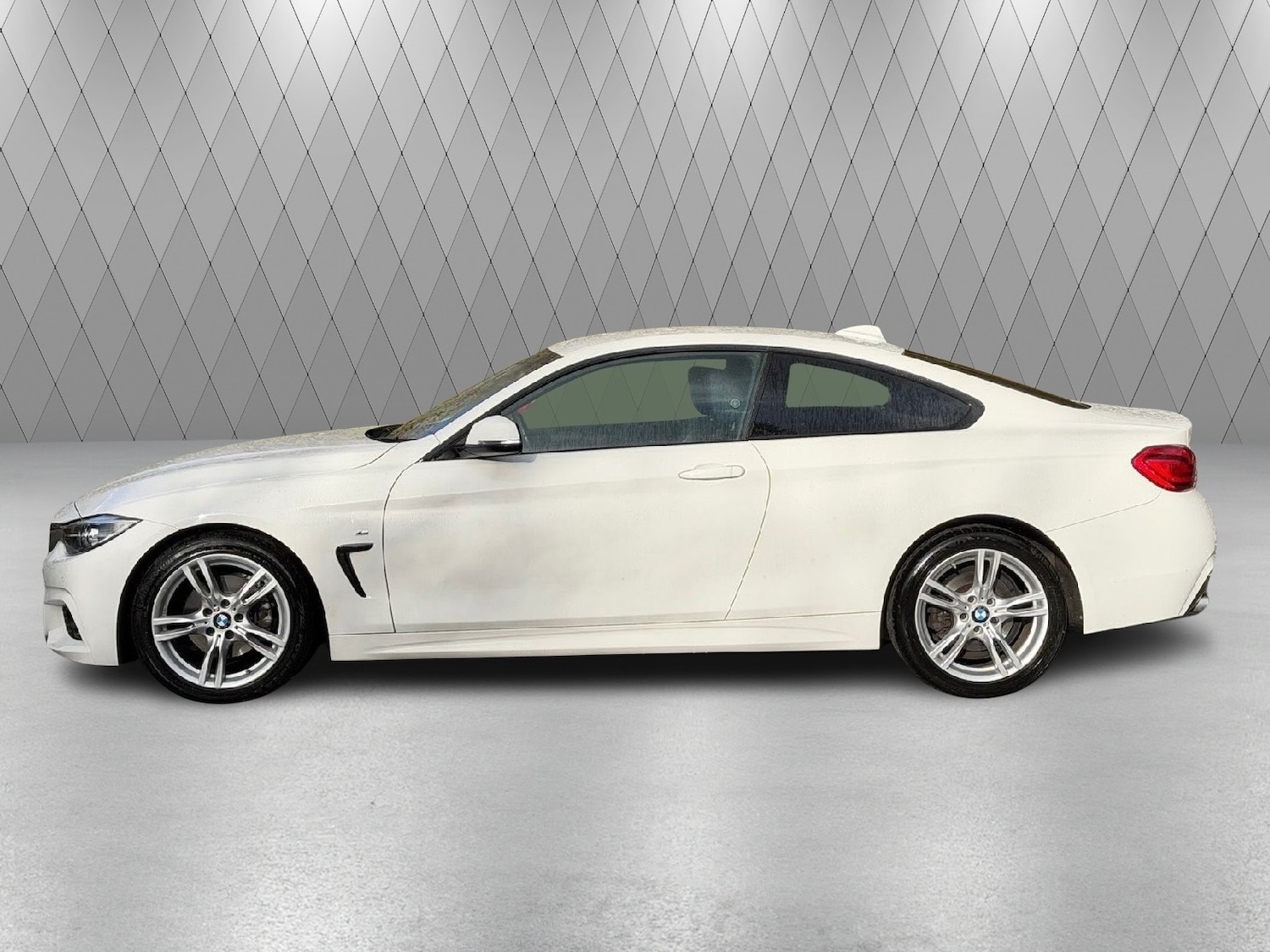 Used BMW 4 Series 2018 for sale - 77584991: Photo 3