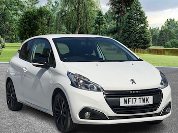 Used Peugeot 208 2017 for sale - 79498820: Photo