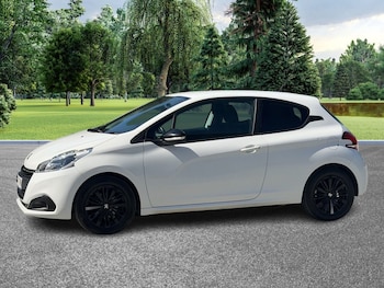 Used Peugeot 208 2017 for sale - 79498820: Photo