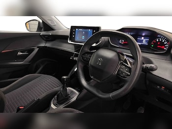 Used Peugeot 2008 2021 for sale - 78948435: Photo