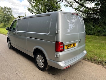 Used Volkswagen Transporter 2016 for sale - 78849389: Photo