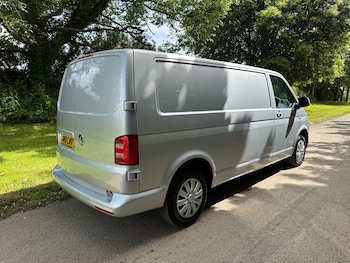 Used Volkswagen Transporter 2016 for sale - 78849389: Photo