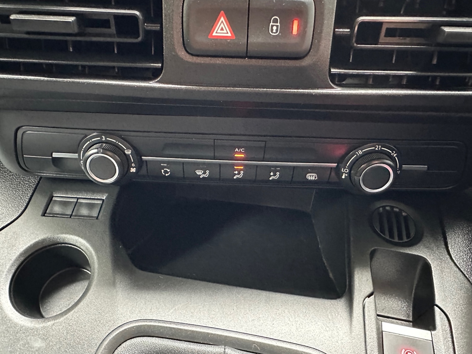 Used Peugeot Partner 2022 for sale - 75984044: Photo 14