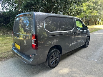 Used Peugeot Partner 2023 for sale - 79299680: Photo