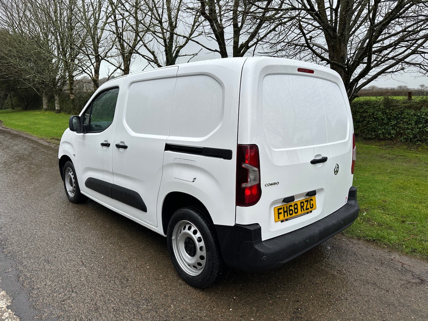 Used Vauxhall Combo 2019 for sale - 77375837: Photo 2