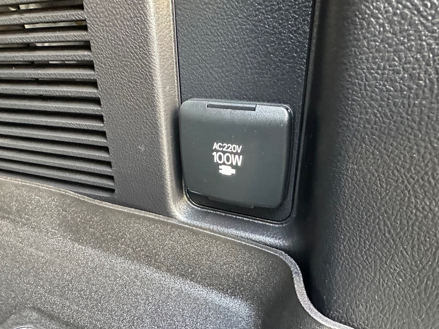 Used Toyota Land Cruiser 2023 for sale - 76519486: Photo 25