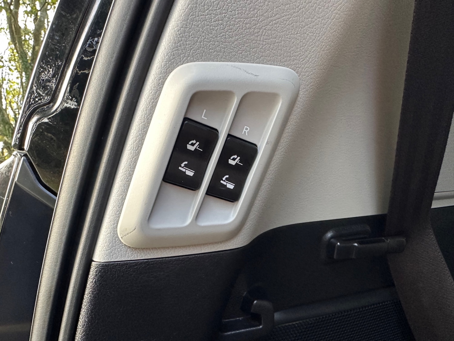 Used Toyota Land Cruiser 2023 for sale - 76519486: Photo 26