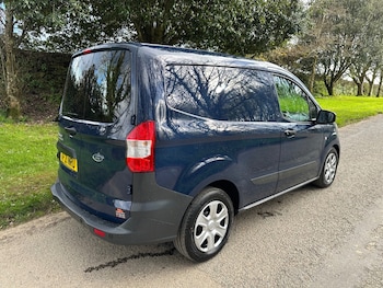 Used Ford Transit Courier 2021 for sale - 77918167: Photo