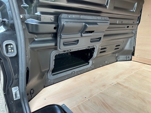 Used Vauxhall Vivaro 2016 for sale - 76130318: Photo 11