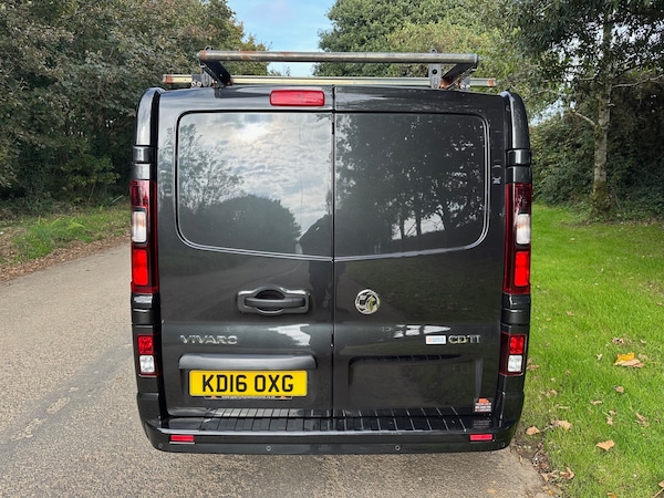 Used Vauxhall Vivaro 2016 for sale - 76130318: Photo 6