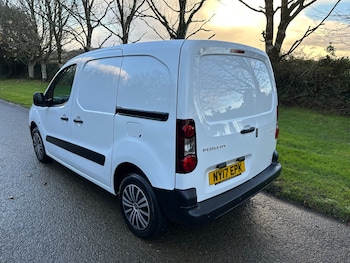 Used Peugeot Partner 2017 for sale - 76650278: Photo