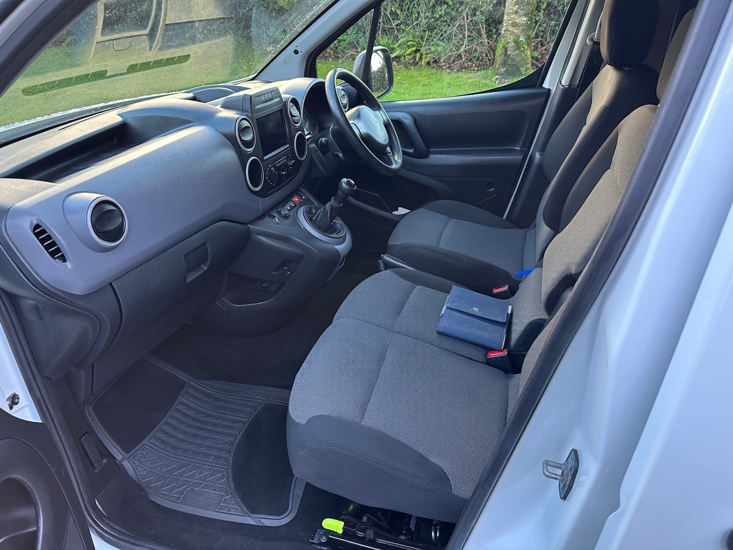 Used Peugeot Partner 2017 for sale - 76650278: Photo 8