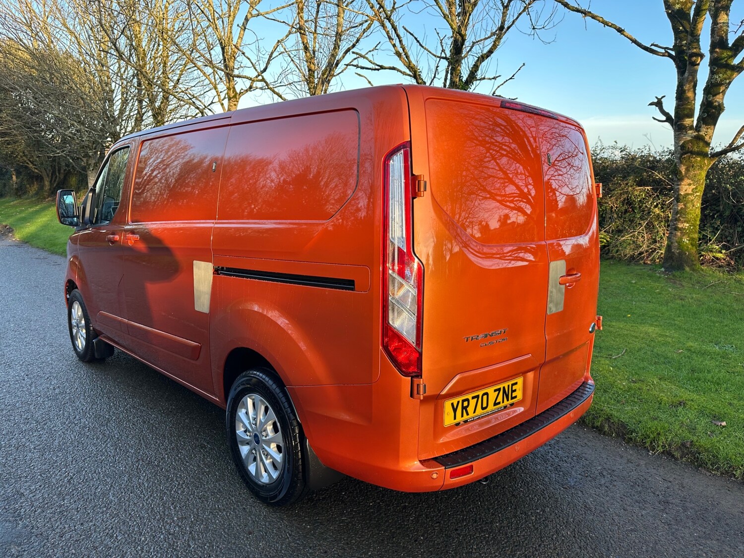 Used Ford Transit Custom 2020 for sale - 76948666: Photo 2