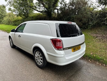 Used Vauxhall Astra Van 2011 for sale - 79664844: Photo