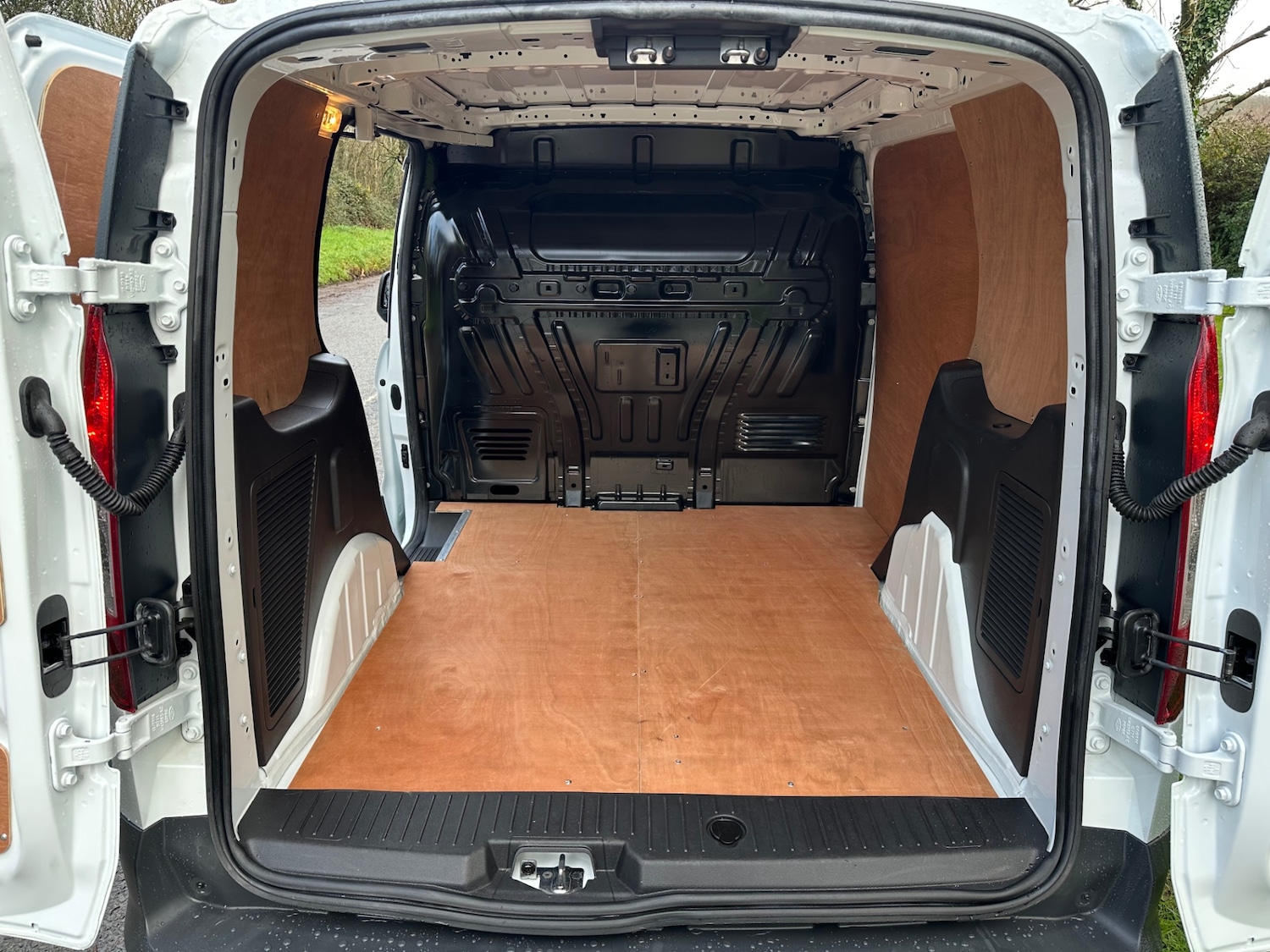 Used Ford Transit Connect 2017 for sale - 77272436: Photo 11