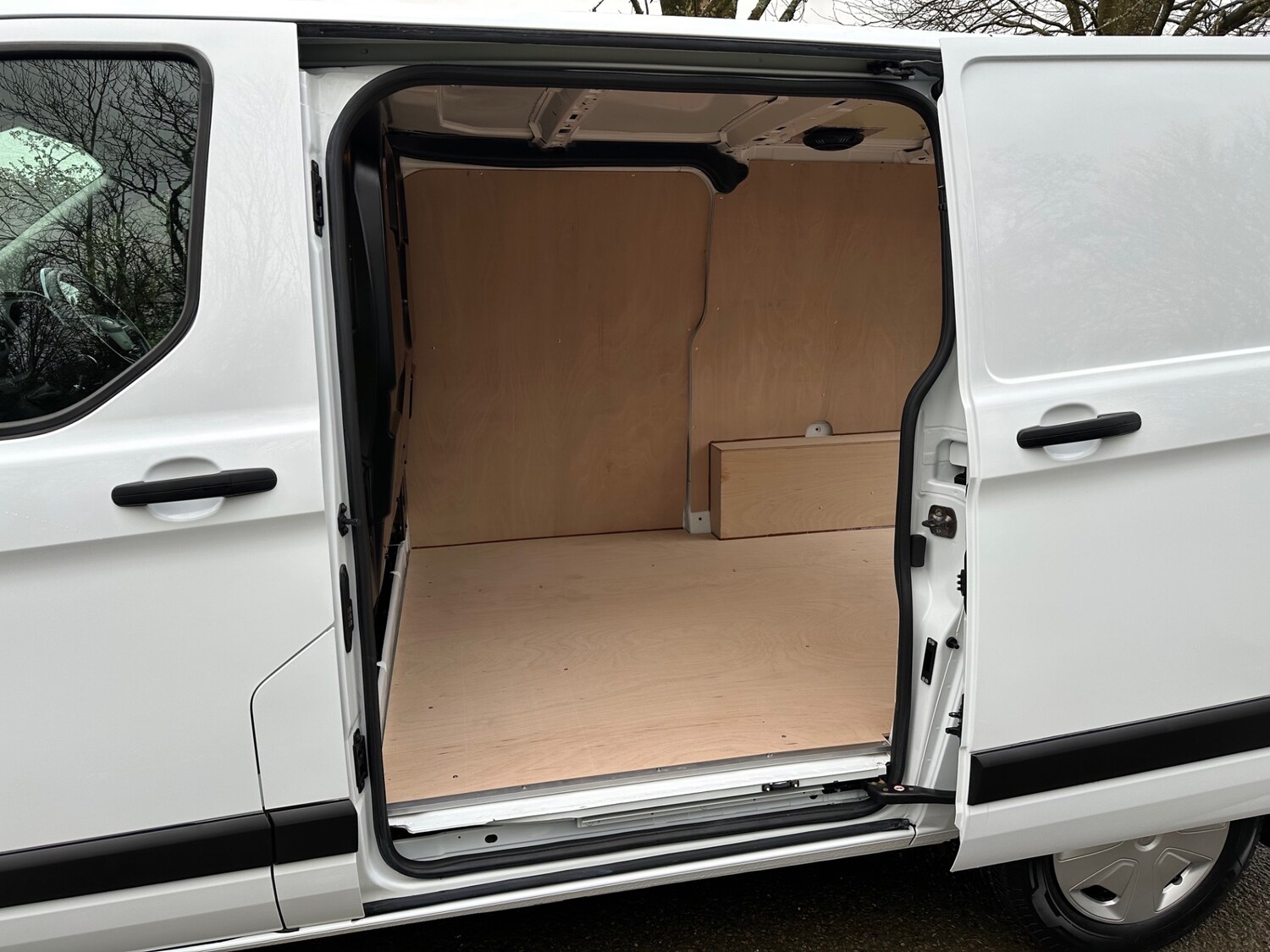 Used Ford Transit Custom 2019 for sale - 76905156: Photo 9