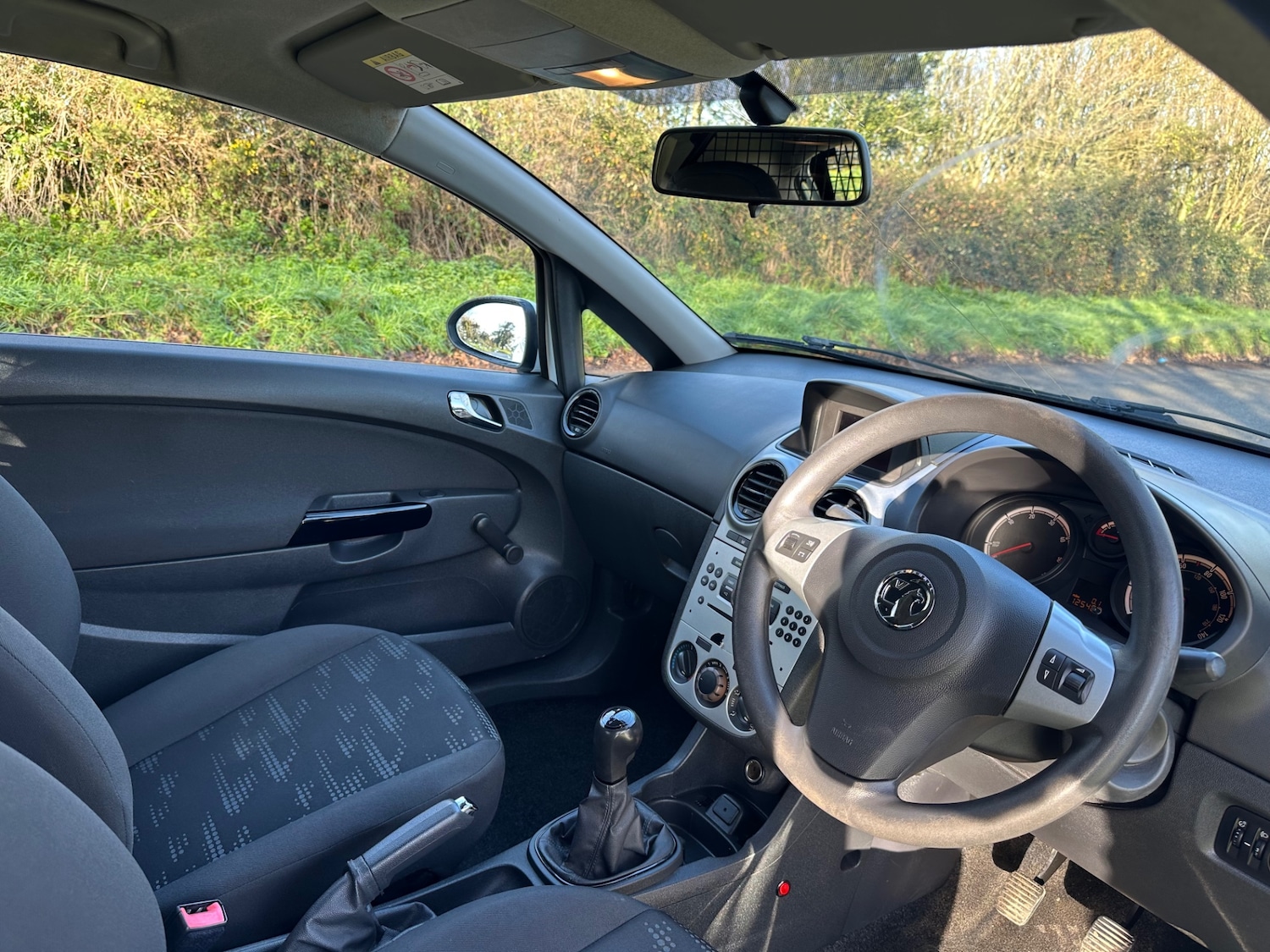 Used Vauxhall Corsa 2015 for sale - 76933061: Photo 7