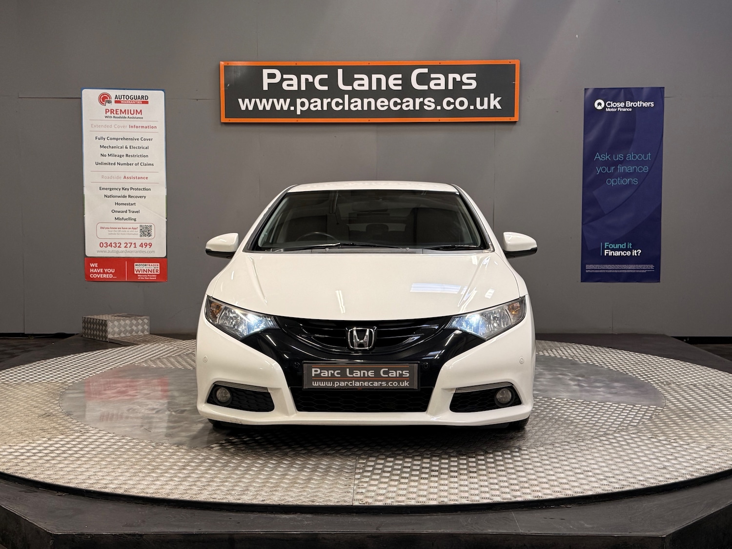 Used Honda Civic 2014 for sale - 76706678: Photo 4