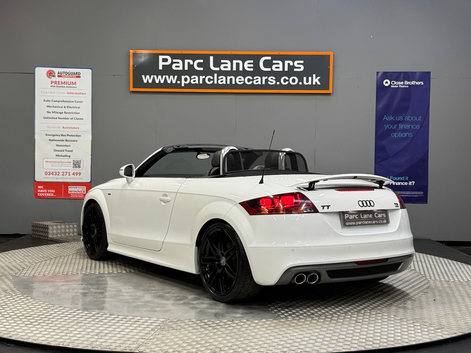 Used Audi TT 2013 for sale - 76697849: Photo 10