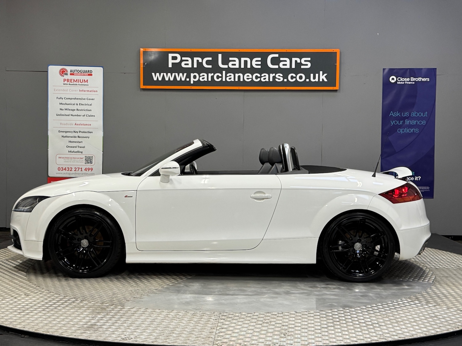 Used Audi TT 2013 for sale - 76697849: Photo 12