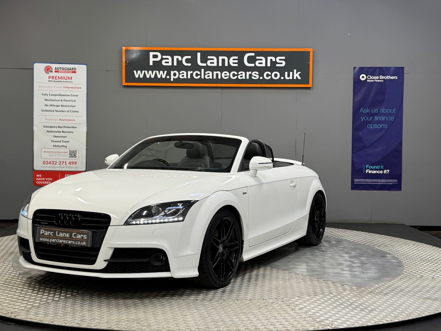 Used Audi TT 2013 for sale - 76697849: Photo 14