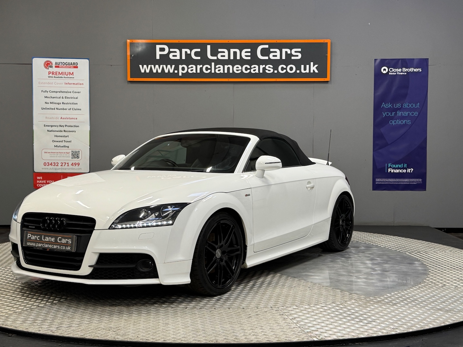 Used Audi TT 2013 for sale - 76697849: Photo 15
