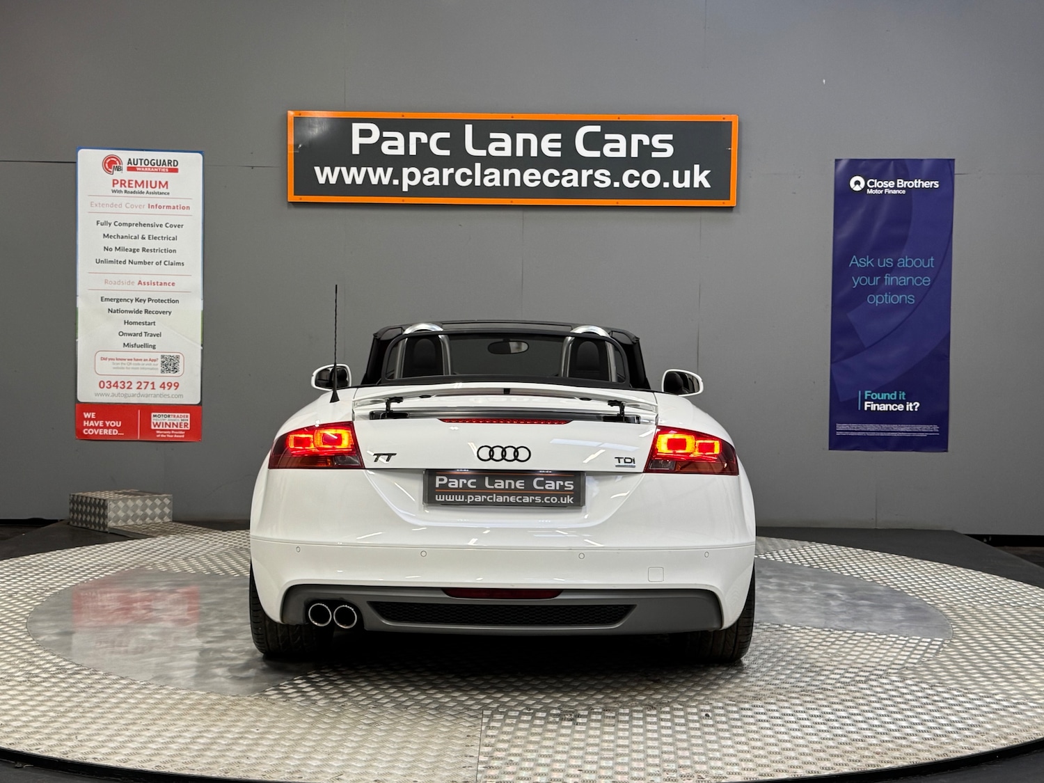 Used Audi TT 2013 for sale - 76697849: Photo 8