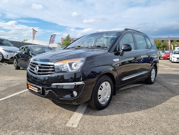 Used Ssangyong Turismo 2016 for sale - 79321005: Photo