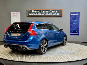 Used Volvo V60 2017 for sale - 75524739: Photo