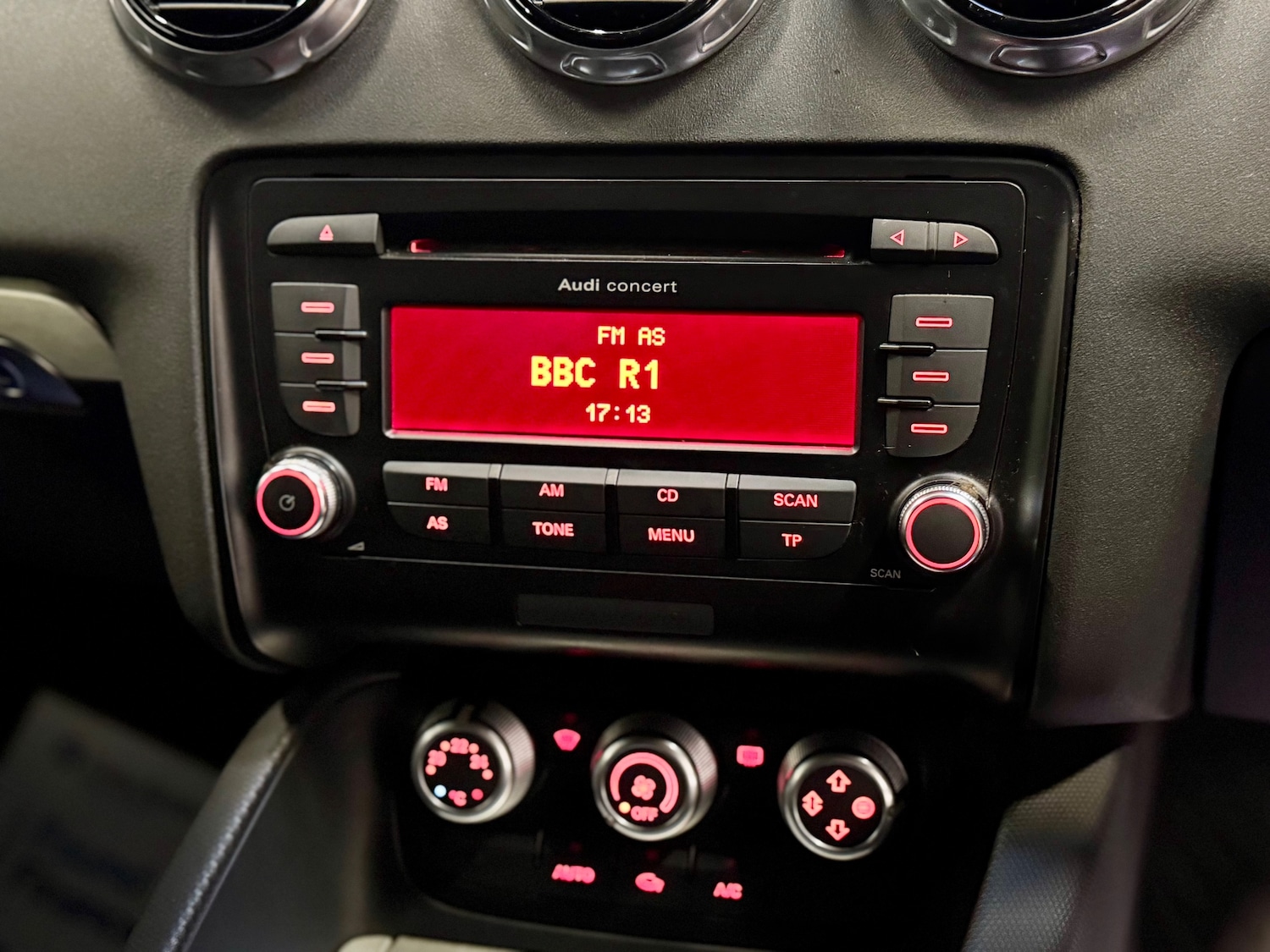 Used Audi TT 2014 for sale - 76346863: Photo 27