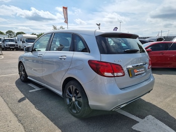 Used Mercedes-Benz B Class 2015 for sale - 79104802: Photo