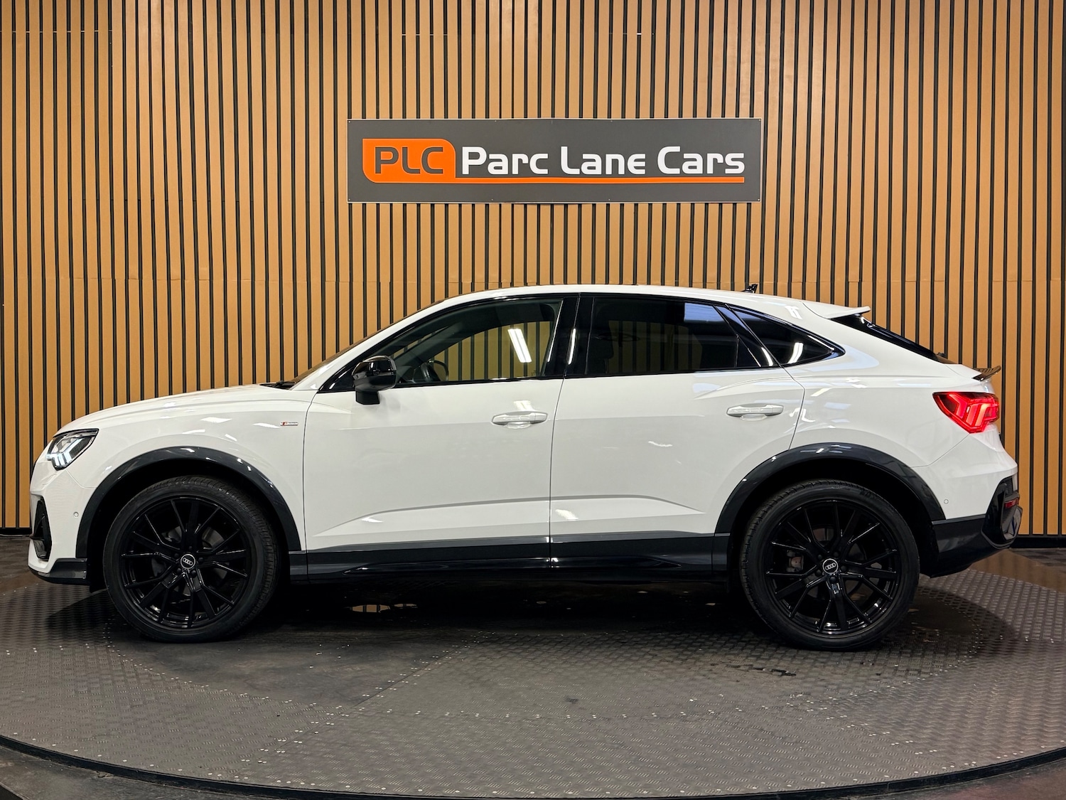 Used Audi Q3 for sale - 77726434: Photo 4