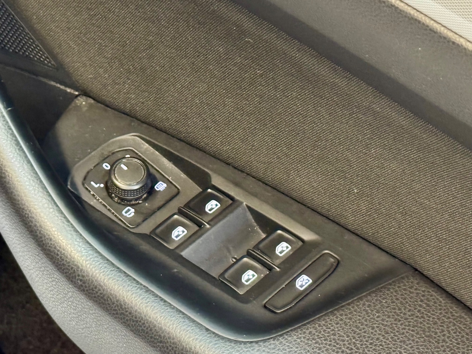 Used Volkswagen Passat 2015 for sale - 75699052: Photo 22