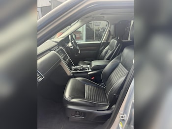 Used Land Rover Discovery 2018 for sale - 78799632: Photo