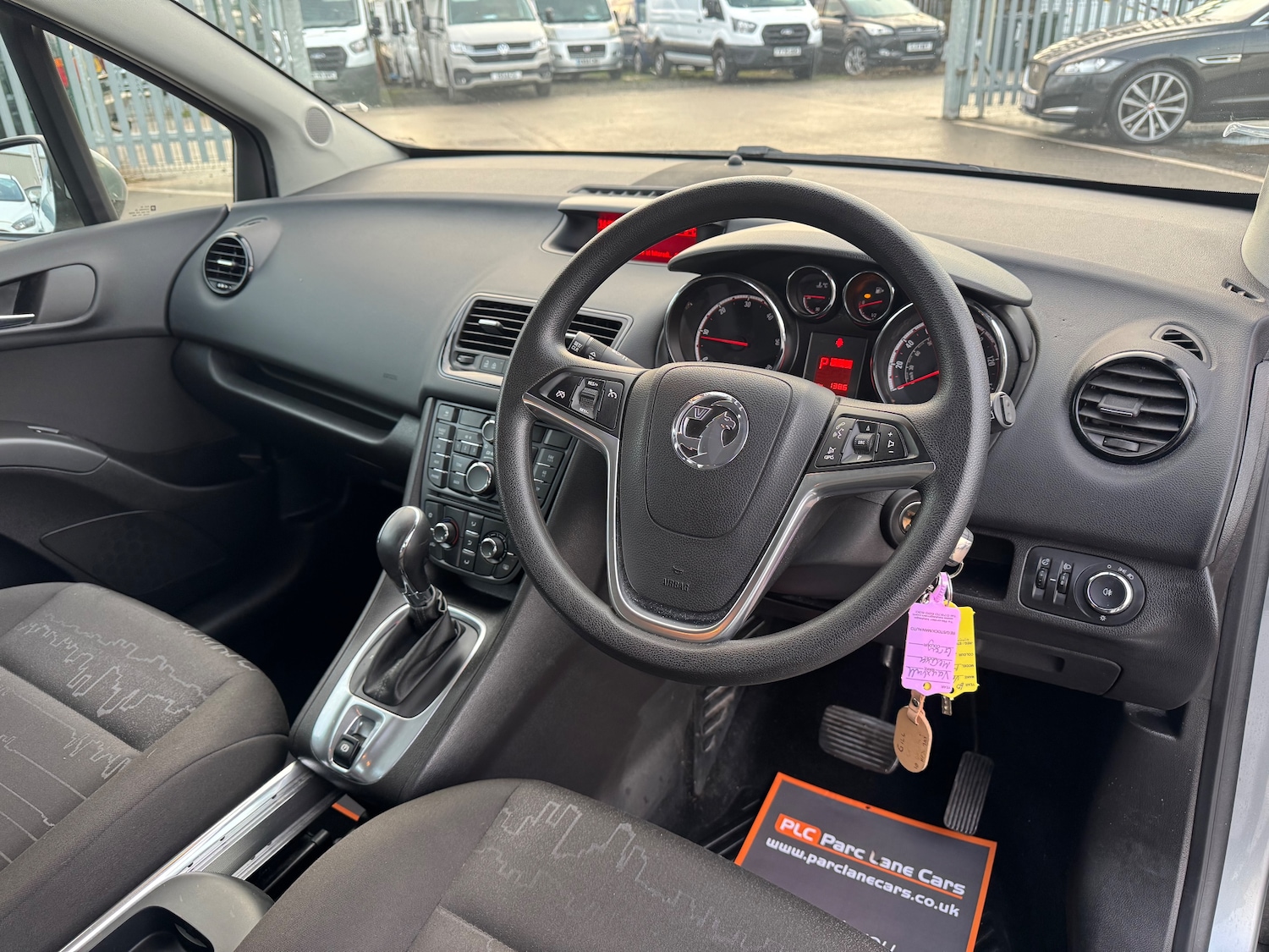 Used Vauxhall Meriva 2010 for sale - 77128633: Photo 11