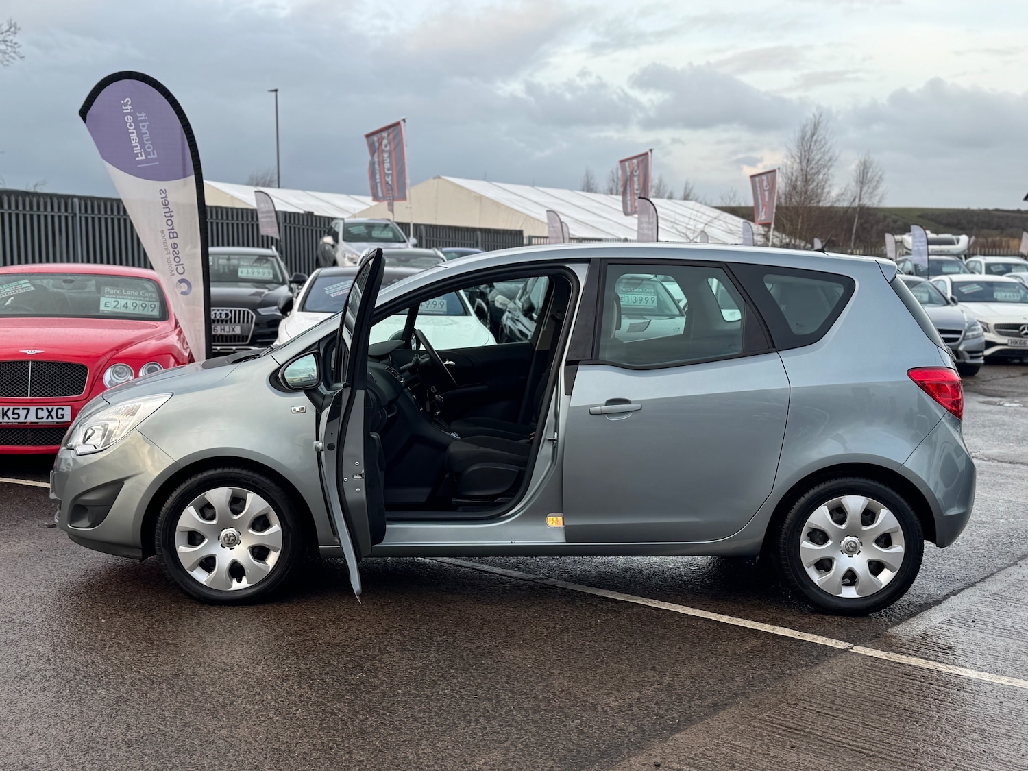 Used Vauxhall Meriva 2010 for sale - 77128633: Photo 3