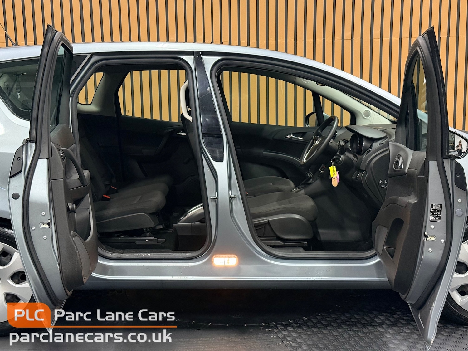 Used Vauxhall Meriva 2010 for sale - 77128633: Photo 30