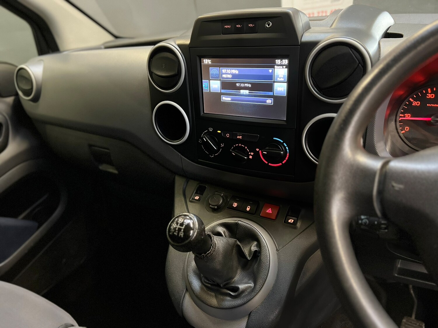 Used Peugeot Partner 2016 for sale - 76102042: Photo 12