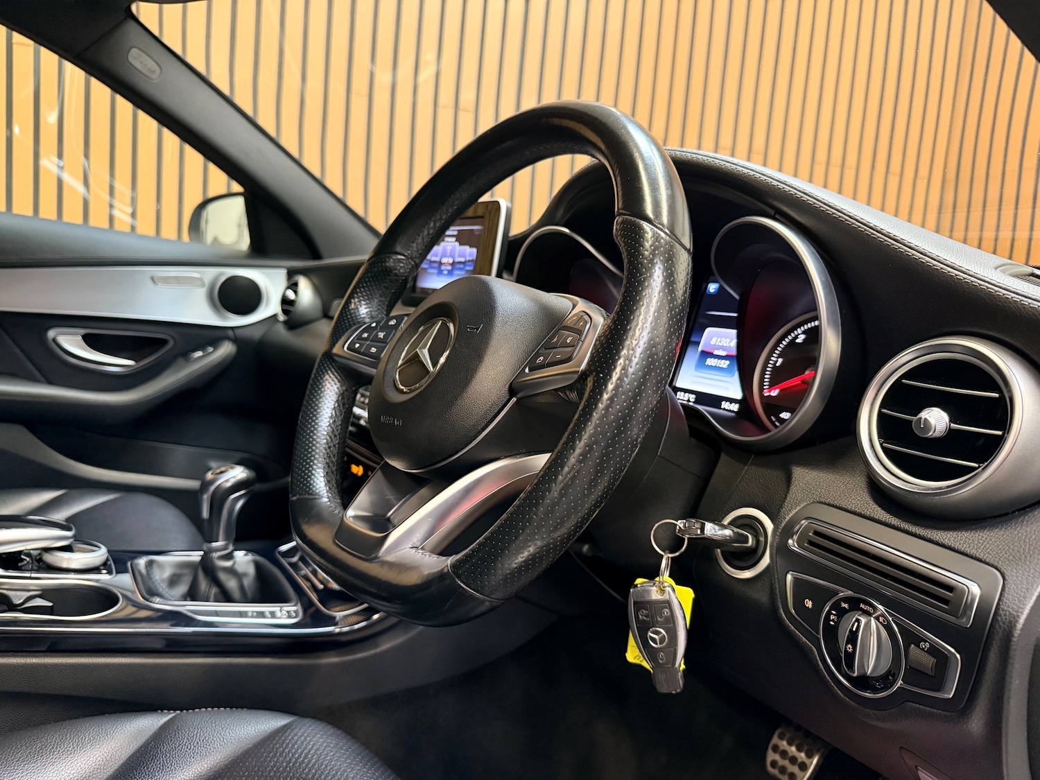 Used Mercedes-Benz C Class 2014 for sale - 77590491: Photo 10