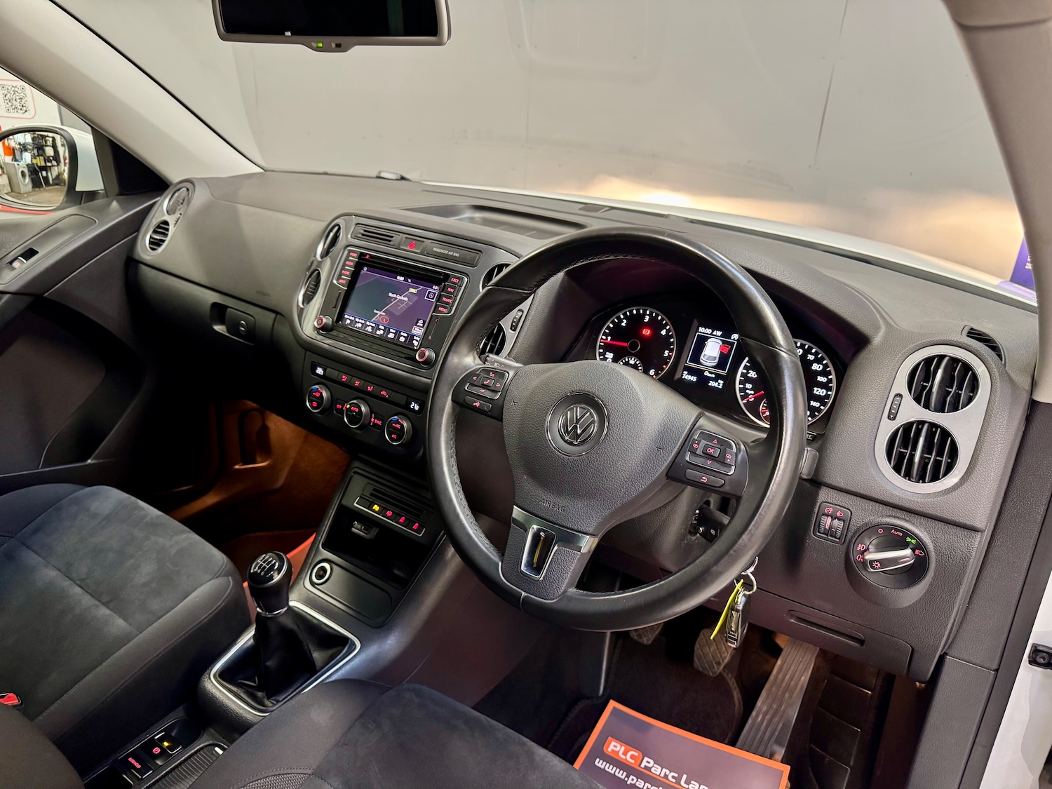 Used Volkswagen Tiguan 2015 for sale - 76946025: Photo 12