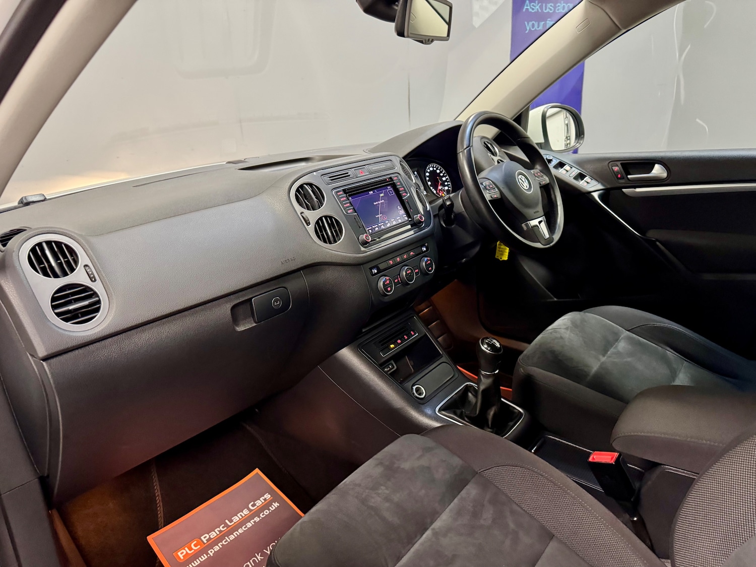 Used Volkswagen Tiguan 2015 for sale - 76946025: Photo 17