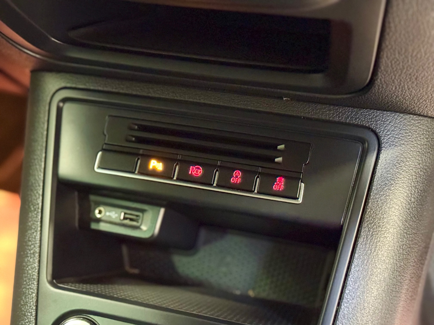 Used Volkswagen Tiguan 2015 for sale - 76946025: Photo 23