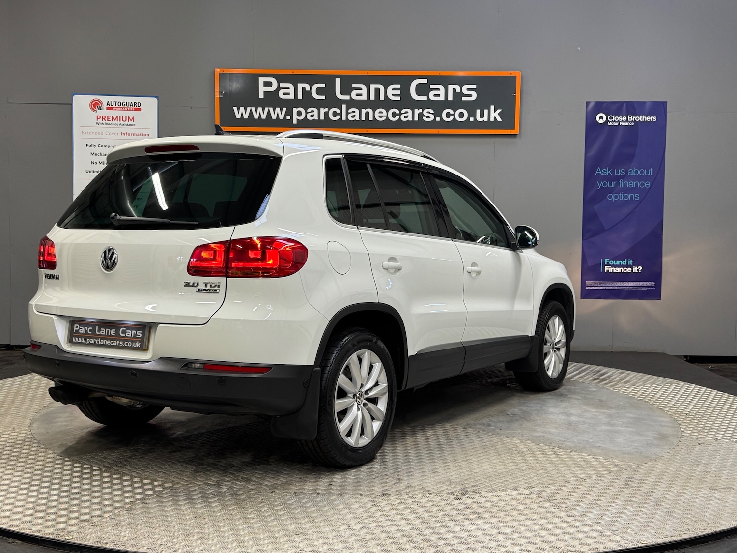 Used Volkswagen Tiguan 2015 for sale - 76946025: Photo 3