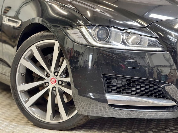 Used Jaguar XF 2018 for sale - 75549978: Photo 11