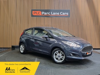 Used Ford Fiesta 2015 for sale - 79037465: Photo