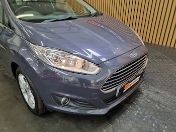 Used Ford Fiesta 2015 for sale - 79037465: Photo