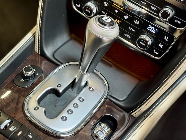 Used Bentley Continental 2011 for sale - 76063742: Photo 19