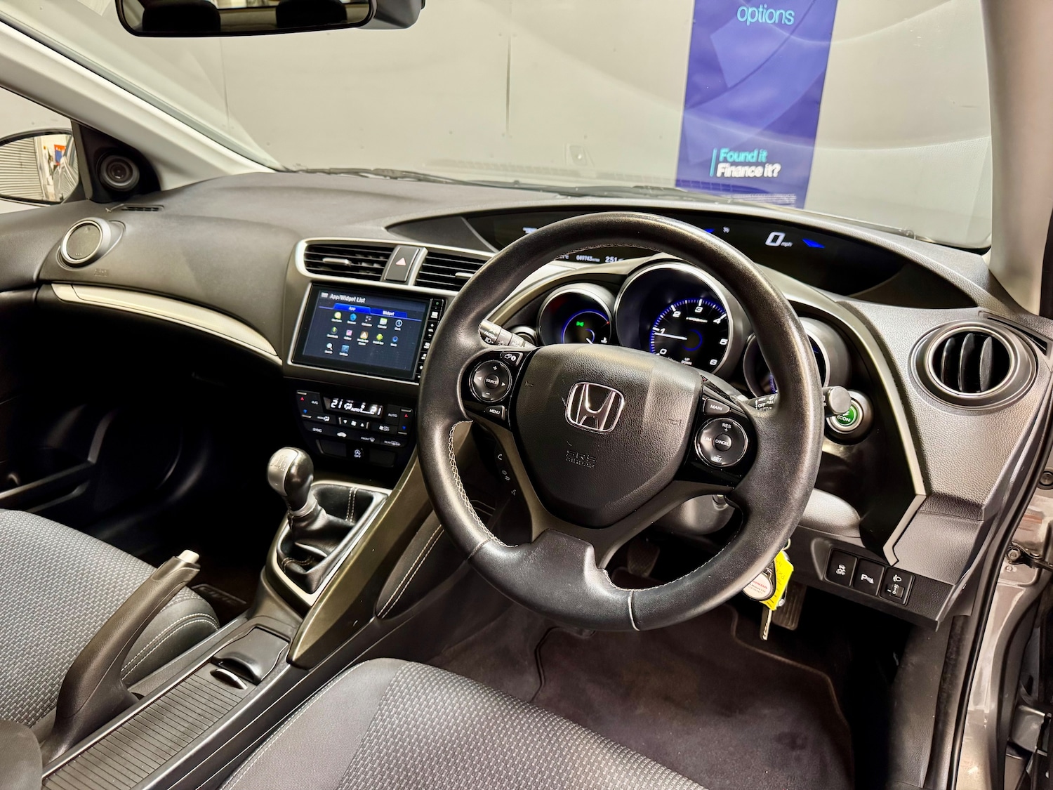 Used Honda Civic 2015 for sale - 75932321: Photo 12