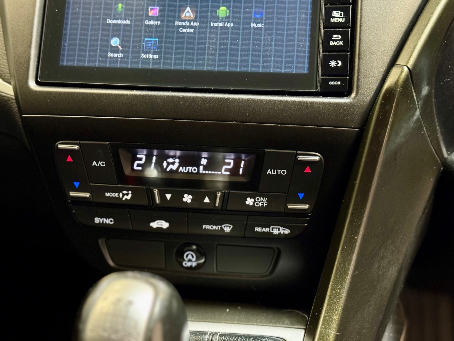 Used Honda Civic 2015 for sale - 75932321: Photo 20