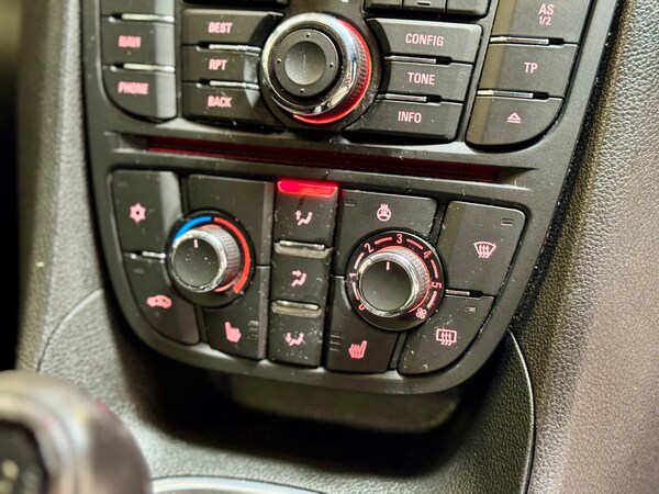Used Vauxhall Meriva 2013 for sale - 74961774: Photo 21